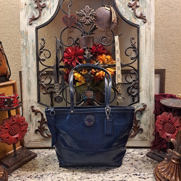 Coach Handbags - Coach Beautiful Blue patented leather medium tote bag used once EUC